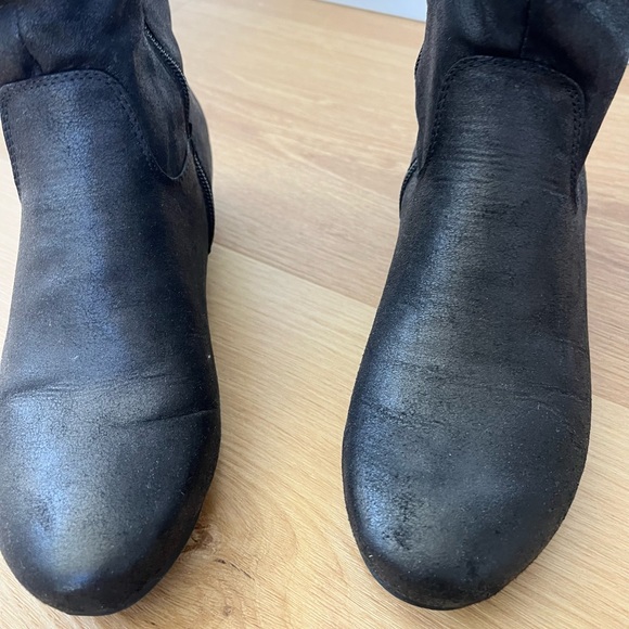 G.H. Bass & Co Kacie Knee High Boots - Picture 4 of 8